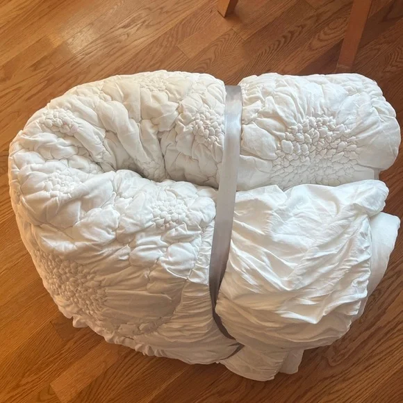 Anthropologie Dahlia Cotton Jersey Floral Quilt Size King NWT - Picture 9 of 13